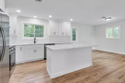 64 Skylark Drive, Holtsville, NY 11742 - Photo 3
