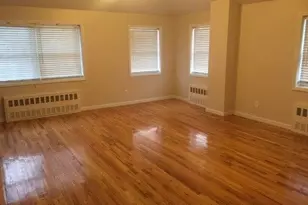 253-15 60th Ave, Little Neck, NY 11362 - Photo 5