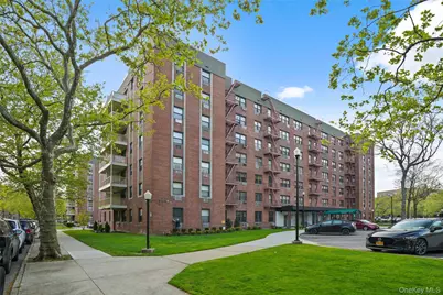 86-29 155th Avenue #LE, Howard Beach, NY 11414 - Photo 17