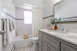 153 Davison, Lynbrook, NY 11563 - Photo 9