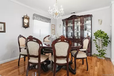 153 Davison, Lynbrook, NY 11563 - Photo 7