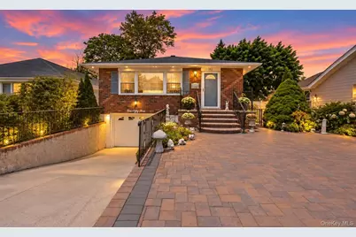 153 Davison, Lynbrook, NY 11563 - Photo 1