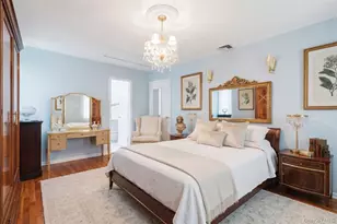 153 Davison, Lynbrook, NY 11563 - Photo 11