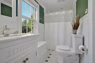 75 Dewey St, Huntington, NY 11743 - Photo 19