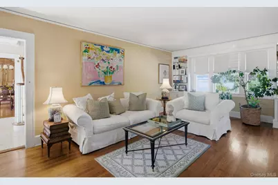 75 Dewey Street, Huntington, NY 11743 - Photo 5