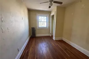 3-31 Beach 91st St, Rockaway Beach, NY 11693 - Photo 9