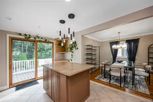 31 Sterling Ln, Smithtown, NY 11787 - Photo 9