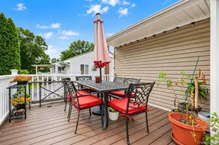 31 Sterling Ln, Smithtown, NY 11787 - Photo 23