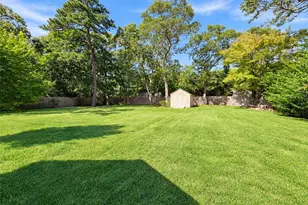 279 Hawkins Rd, Selden, NY 11784 - Photo 19