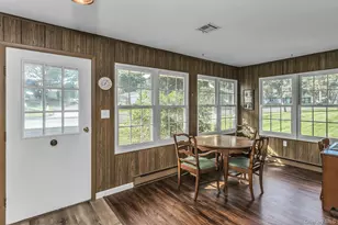387 Woodbridge Dr, Ridge, NY 11961 - Photo 5