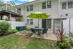 3 Victorian Ln, Medford, NY 11763 - Photo 15
