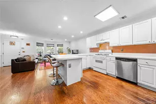 3 Victorian Ln, Medford, NY 11763 - Photo 5