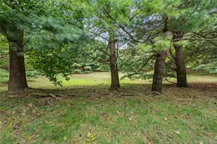 3 Victorian Ln, Medford, NY 11763 - Photo 17