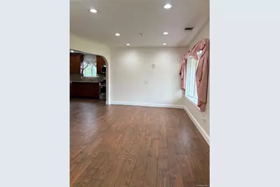 290 Leaf Avenue, Central Islip, NY 11722 - Photo 13