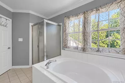 184 Cranberry Court, Melville, NY 11747 - Photo 13
