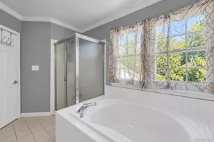 184 Cranberry Ct, Melville, NY 11747 - Photo 13