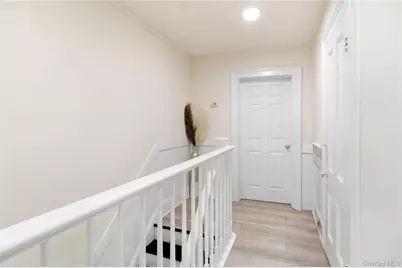 19 Railroad Avenue, Amityville, NY 11701 - Photo 19