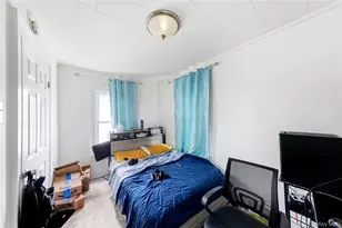 19 Railroad Ave, Amityville, NY 11701 - Photo 17