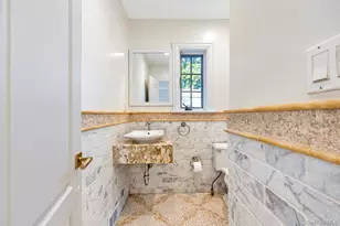 18 Pond Park Rd, Great Neck, NY 11023 - Photo 13