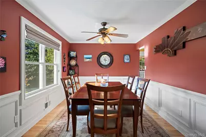 28 Peacock Lane, Commack, NY 11725 - Photo 9