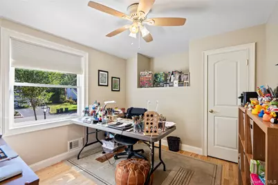 28 Peacock Lane, Commack, NY 11725 - Photo 21