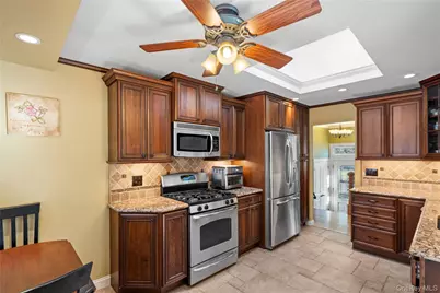 28 Peacock Lane, Commack, NY 11725 - Photo 15