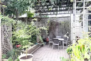 63-62 84th Pl, Middle Village, NY 11379 - Photo 11