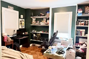 63-62 84th Pl, Middle Village, NY 11379 - Photo 15