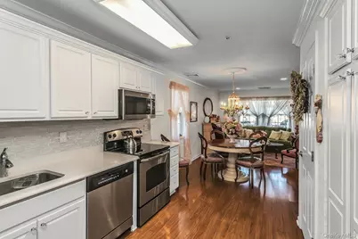 101 Willow Lane, Valley Stream, NY 11580 - Photo 11