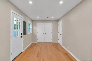7 Surrey Rd, Massapequa, NY 11758 - Photo 11