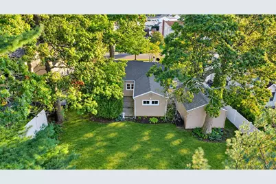 7 Surrey Road, Massapequa, NY 11758 - Photo 13