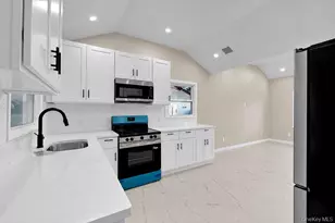 7 Surrey Rd, Massapequa, NY 11758 - Photo 5