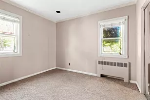 57 Patton Blvd, New Hyde Park, NY 11040 - Photo 13