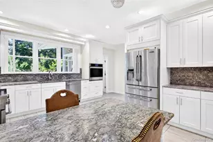 51 Bayview Ave, Great Neck, NY 11021 - Photo 5