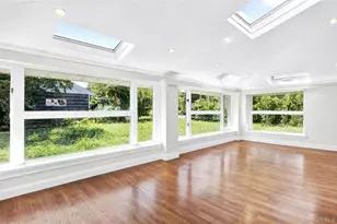51 Bayview Ave, Great Neck, NY 11021 - Photo 7