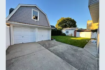 234 Garfield Avenue, Mineola, NY 11501 - Photo 15