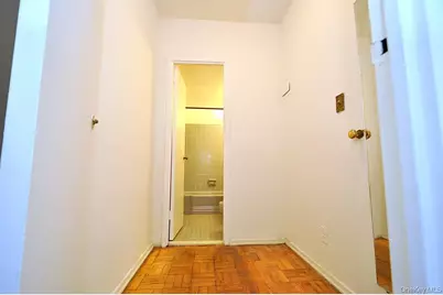 281 Garth Road #B4D, Scarsdale, NY 10583 - Photo 19