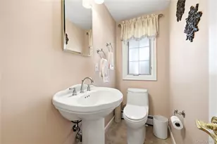 72 Wenwood Dr, Massapequa Park, NY 11762 - Photo 17