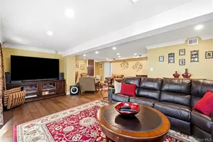 72 Wenwood Dr, Massapequa Park, NY 11762 - Photo 31