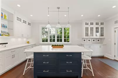 90 E Brookside Drive, Larchmont, NY 10538 - Photo 9