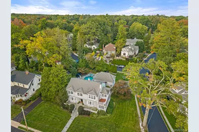 90 E Brookside Drive, Larchmont, NY 10538 - Photo 33