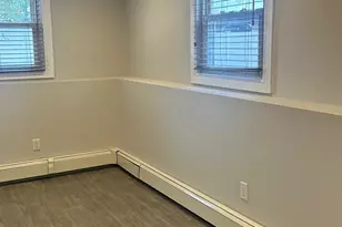 25 Young St, West Babylon, NY 11704 - Photo 3