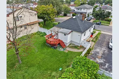 552 Kirkman Avenue, Elmont, NY 11003 - Photo 7