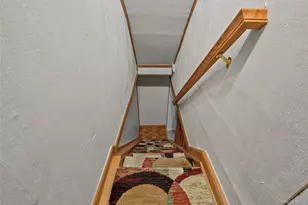 552 Kirkman Ave, Elmont, NY 11003 - Photo 17