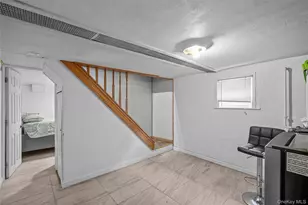 552 Kirkman Ave, Elmont, NY 11003 - Photo 19