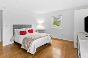 1 Boxwood St, East Hampton, NY 11937 - Photo 3