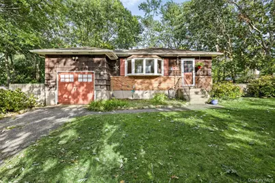 2 Easterly Road, Hampton Bays, NY 11946 - Photo 3
