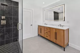 44 Meadow Ln, Levittown, NY 11756 - Photo 29