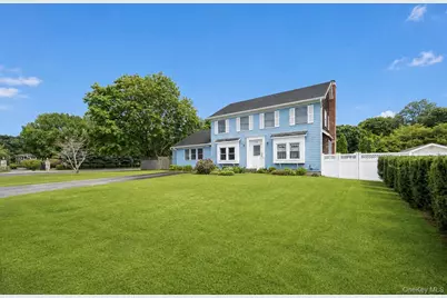 36 George Street, Sayville, NY 11782 - Photo 3