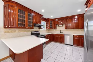 2597 Farsund Dr, Yorktown Heights, NY 10598 - Photo 13